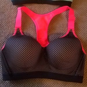 Victoria's Secret Intimates & Sleepwear - Victoria's Secret Sports Bra Victoria's Secret Intimates & Sleepwear - Victoria's Secret Sports Bra